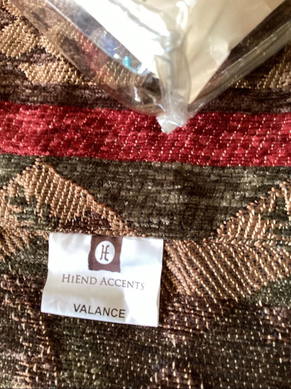 BNWT Cascade Lodge Valance 84” x 18”